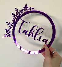 Load image into Gallery viewer, CIRCULAR NAME PLAQUE WITH LEAF DETAIL