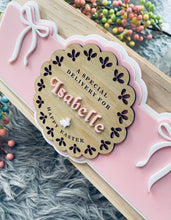 Load image into Gallery viewer, EASTER CRATE (PLAQUE ONLY) - VINTAGE COLLECTION (BOW DESIGN)